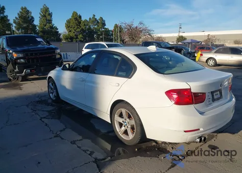 2013 BMW 328I z USA, uszkodzony, nr VIN WBA3C1G56DNR48694